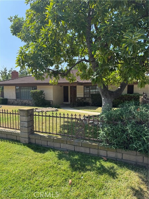 1245 Colony Drive, Upland CA: https://media.crmls.org/medias/c1f4cc34-caca-407f-8669-a63ca1ddaba4.jpg