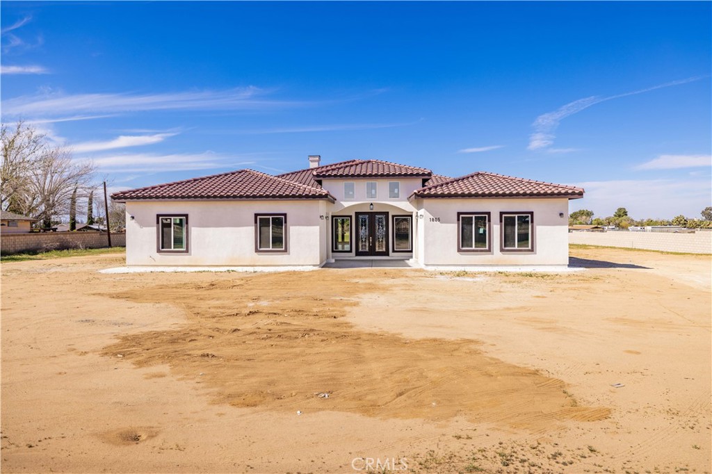 1805 W Columbia Way W