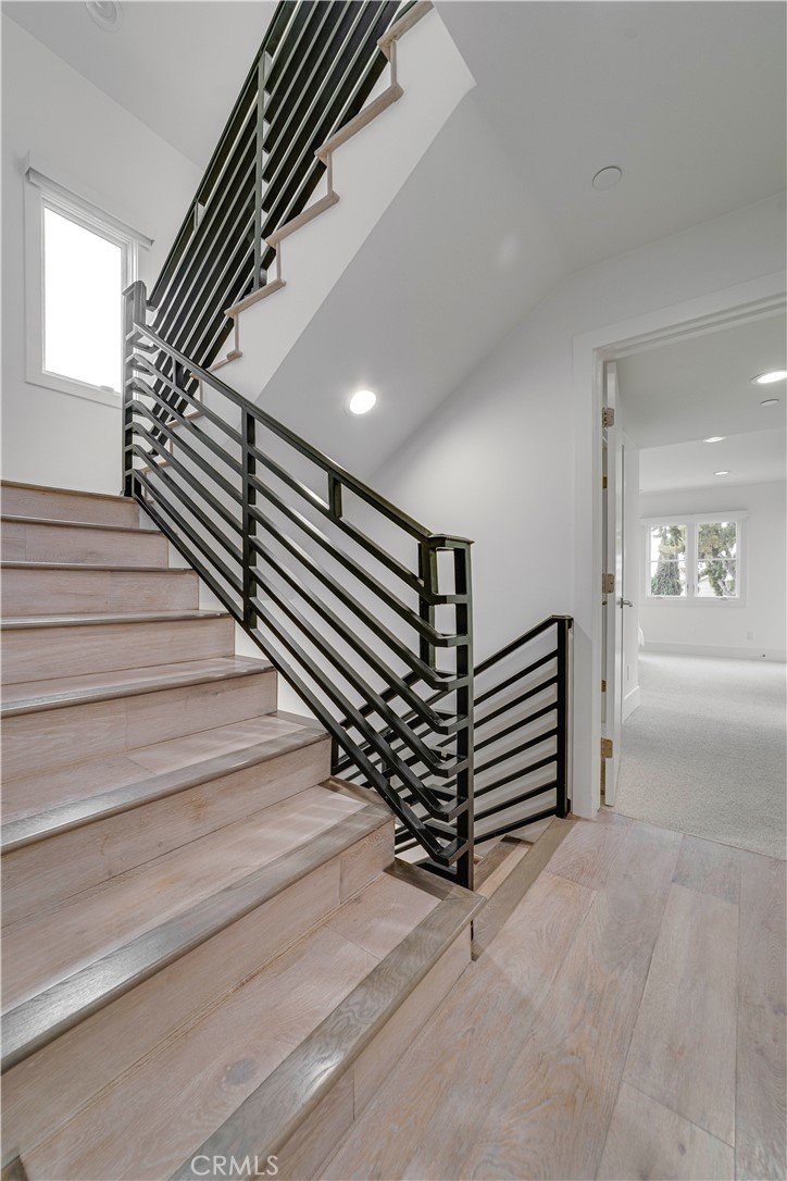 MLS #OC25248780 image #35