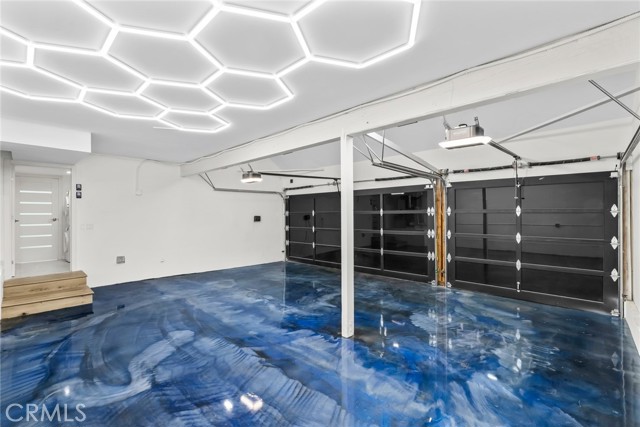 Detail Gallery Image 31 of 35 For 20101 Greenbriar Dr, Tarzana,  CA 91356 - 5 Beds | 4 Baths