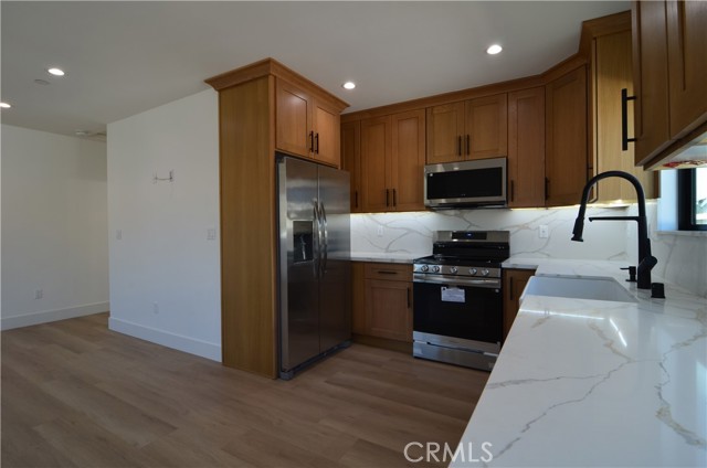 Detail Gallery Image 7 of 52 For 1307 Greenwood Ave, Torrance,  CA 90503 - 6 Beds | 5/1 Baths