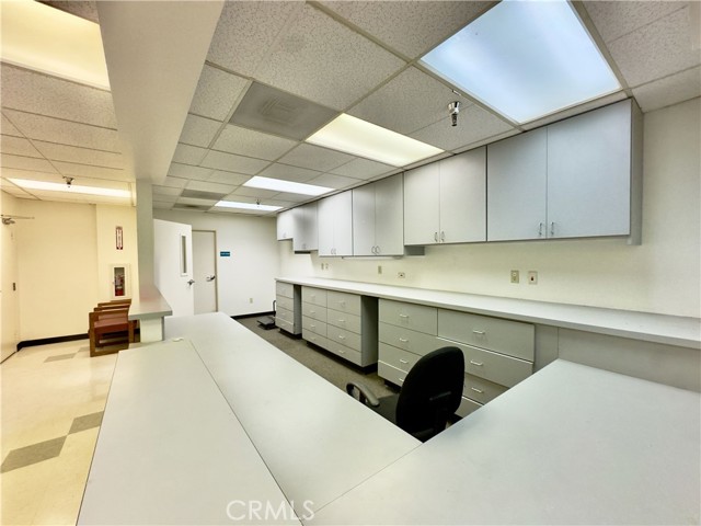 887 E 2nd Street, Pomona, California 91766, ,Commercial Lease,For Rent,887 E 2nd Street,CRIV25069785