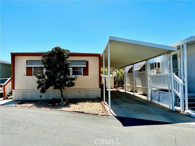 Detail Gallery Image 1 of 16 For 1095 W Mccoy Ln #5,  Santa Maria,  CA 93455 - 3 Beds | 1 Baths