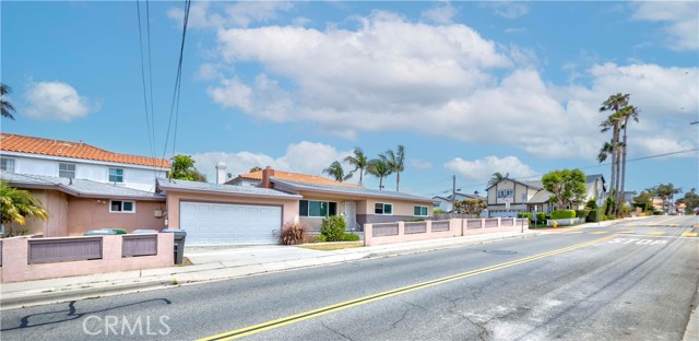 Detail Gallery Image 3 of 8 For 1901 Morgan Ln, Redondo Beach,  CA 90278 - – Beds | – Baths