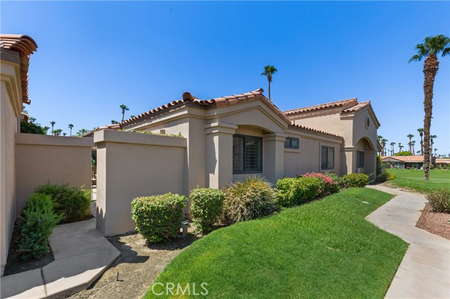 Detail Gallery Image 3 of 55 For 38750 Wisteria Dr, Palm Desert,  CA 92211 - 3 Beds | 3 Baths
