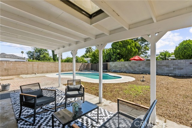 Detail Gallery Image 39 of 41 For 27410 Dewdrop Ave, Canyon Country,  CA 91351 - 3 Beds | 1/1 Baths