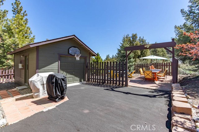 Detail Gallery Image 17 of 67 For 1808 Bernina Dr, –,  CA 93222 - 3 Beds | 2 Baths