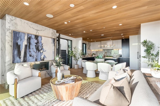 Detail Gallery Image 5 of 30 For 5007 Seashore, Newport Beach,  CA 92663 - 3 Beds | 2/2 Baths