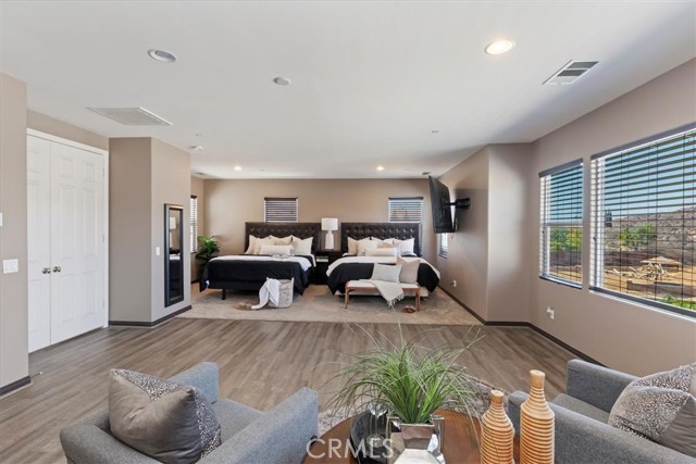 239 Cross Rail Lane, Norco CA: https://media.crmls.org/medias/c1fa57aa-9b1e-4d60-871a-3e74725134ab.jpg