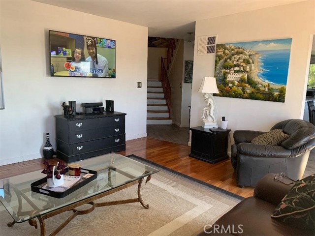 Detail Gallery Image 11 of 40 For 3118 Weldon Ave, Glassell Park,  CA 90065 - 4 Beds | 4/1 Baths