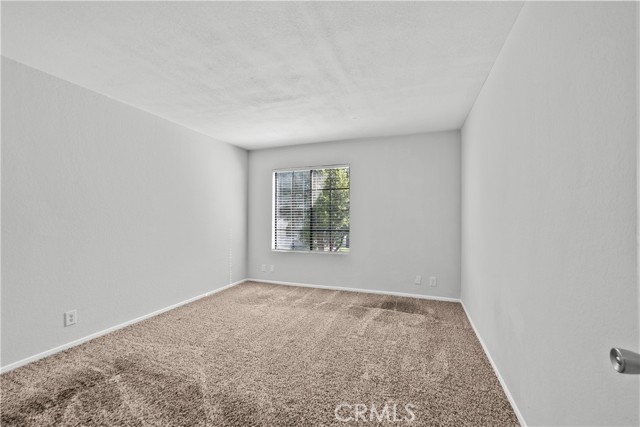 Detail Gallery Image 19 of 26 For 2554 Olive Dr #116,  Palmdale,  CA 93550 - 2 Beds | 2 Baths