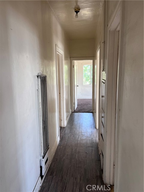 1086 N Bonnie Beach Place, Los Angeles CA: https://media.crmls.org/medias/c1fbb1ac-33bf-45ab-ae62-a4fc5c960ef3.jpg