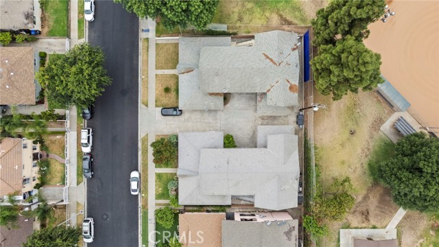 1109 S Spruce Street, Montebello CA: https://media.crmls.org/medias/c1fe0438-7baf-4c15-a27e-044789c8bb6b.jpg