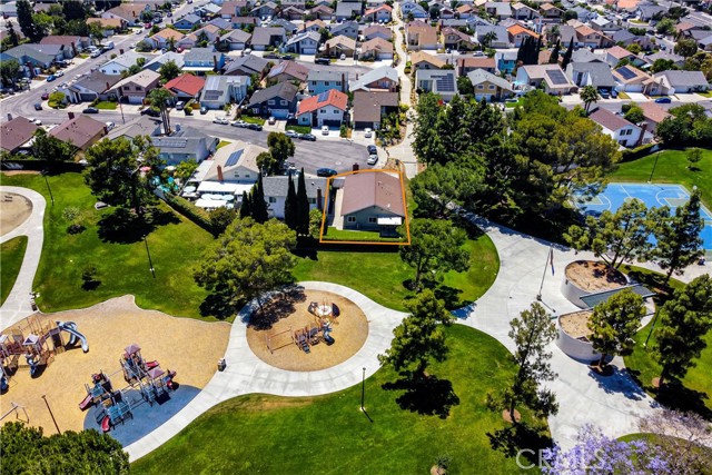 3701 S Ross Street, Santa Ana CA: https://media.crmls.org/medias/c1fe380f-df74-4c93-a1b0-bf4904361106.jpg