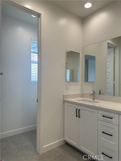 Detail Gallery Image 18 of 25 For 4230 S Hollyhock Paseo #80,  Ontario,  CA 91761 - 3 Beds | 2/1 Baths