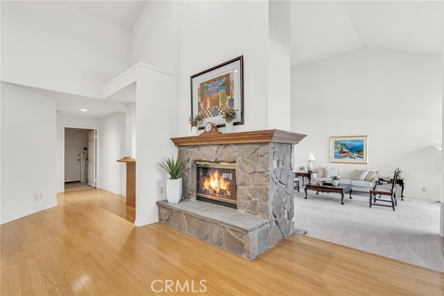 Detail Gallery Image 17 of 55 For 18830 Beechtree Ln, Porter Ranch,  CA 91326 - 5 Beds | 4/1 Baths