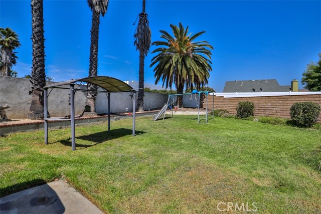 3012 Homer Circle, Jurupa Valley CA: https://media.crmls.org/medias/c1ffd337-cab7-4771-afc9-1fad8f361cc8.jpg