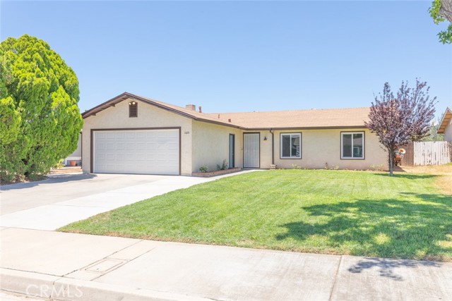 Detail Gallery Image 2 of 35 For 11657 Queensborough St, Riverside,  CA 92503 - 3 Beds | 2 Baths