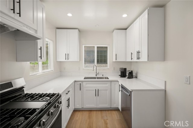 Detail Gallery Image 8 of 34 For 1523 Rock Glen Ave, Glendale,  CA 91205 - – Beds | – Baths