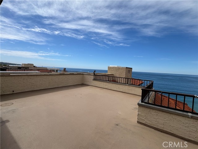 Image 18 of 22 For 535 Esplanade