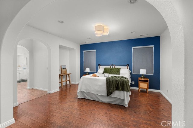 3943 E Lindenwood Drive, Ontario CA: https://media.crmls.org/medias/c202eb15-44cd-48fb-9f1e-39e8b07f657b.jpg