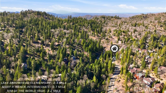 528 Brentwood, Lake Arrowhead CA: https://media.crmls.org/medias/c2030782-4063-47d4-b876-b56b60b98670.jpg