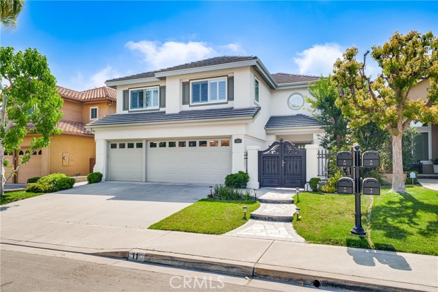 11 High Bluff, Laguna Niguel CA: https://media.crmls.org/medias/c2031166-4499-43ce-b06c-88a6fb7d9d06.jpg