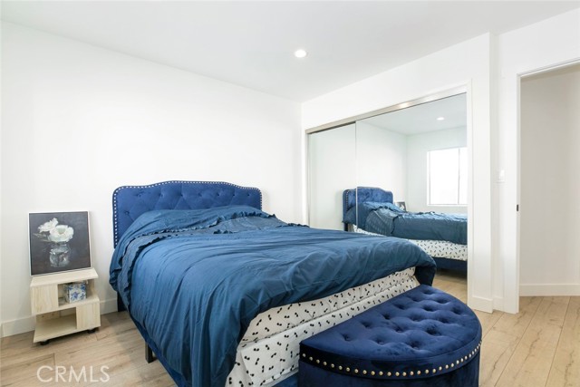 11911 Magnolia Boulevard, Valley Village CA: https://media.crmls.org/medias/c2039681-f58a-4a7b-a2c1-b5d3a1bfffbf.jpg