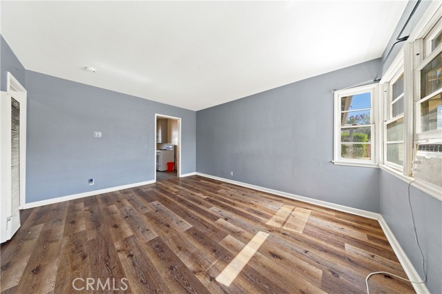 725 Michigan Avenue, Beaumont CA: https://media.crmls.org/medias/c203fa98-472a-4a17-8a42-30e077bc6f6a.jpg