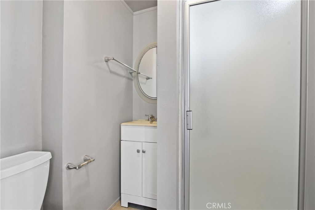 https://media.crmls.org/medias/c204106e-38a1-462b-8478-74f1162c4e6a.jpg?preset=X-Large