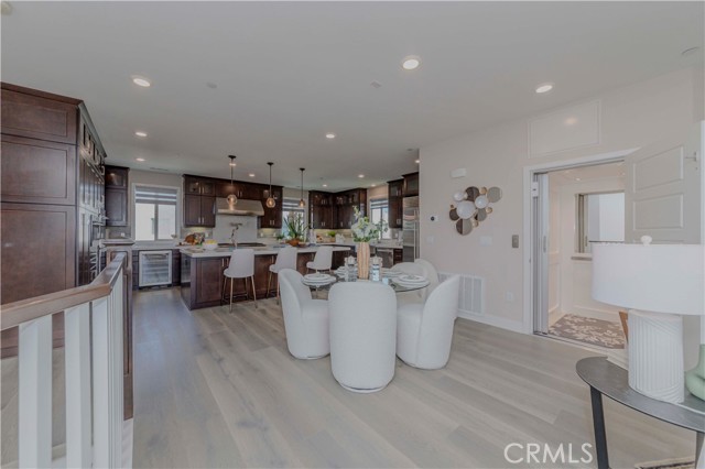 195 Stellar, Irvine CA: https://media.crmls.org/medias/c2041a74-0329-4fe6-a458-584c8fc5bea5.jpg