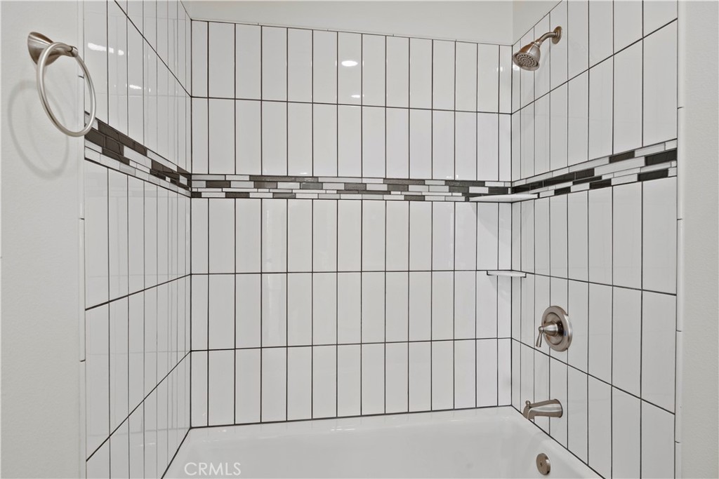https://media.crmls.org/medias/c2053b7a-12cc-458d-bc3a-8f0d1a1dc2da.jpg?preset=X-Large