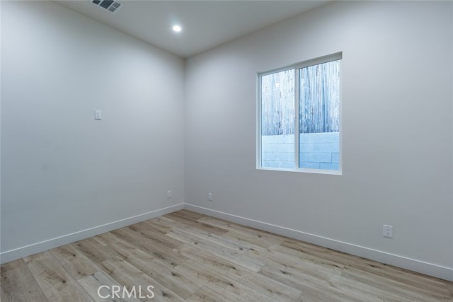 Detail Gallery Image 14 of 26 For 6458 Bonner Ave, North Hollywood,  CA 91606 - 3 Beds | 2 Baths