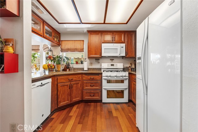 Detail Gallery Image 16 of 56 For 19852 Pandy Ct, Canyon Country,  CA 91351 - 3 Beds | 2/1 Baths