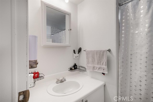26871 Alessandro, Moreno Valley CA: https://media.crmls.org/medias/c20685e4-91c7-4e93-99fb-2bfc0bd12a55.jpg