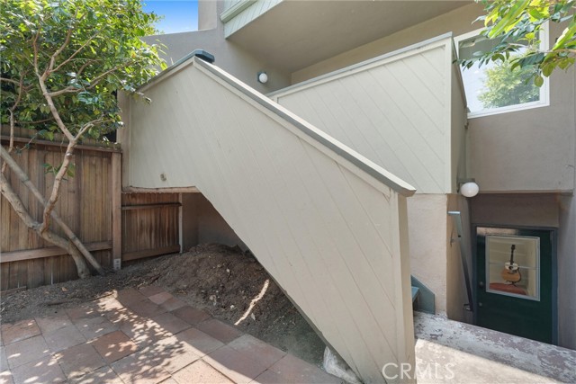 1112 Beryl Street, Redondo Beach CA: https://media.crmls.org/medias/c2076170-77ef-40b7-9a11-820d77578b1e.jpg