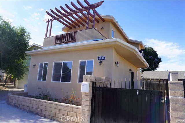 Detail Gallery Image 12 of 12 For 10558 Langmuir Ave, Sunland,  CA 91040 - 2 Beds | 1/1 Baths
