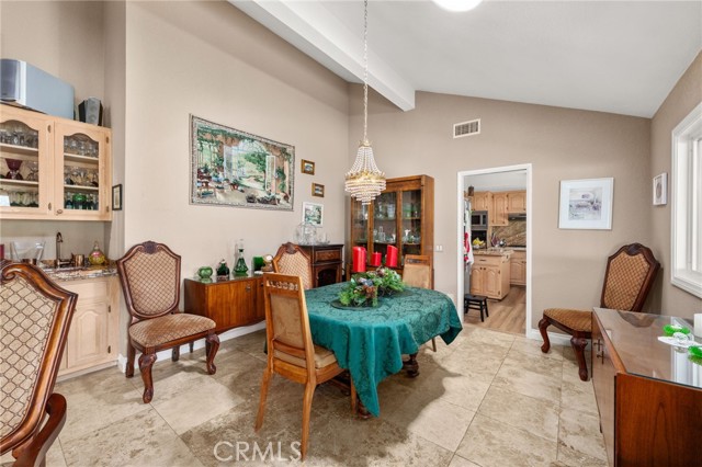 36608 Oak Ridge Drive, Yucaipa CA: https://media.crmls.org/medias/c2083fae-b31a-4335-8e1b-5c105918e37a.jpg