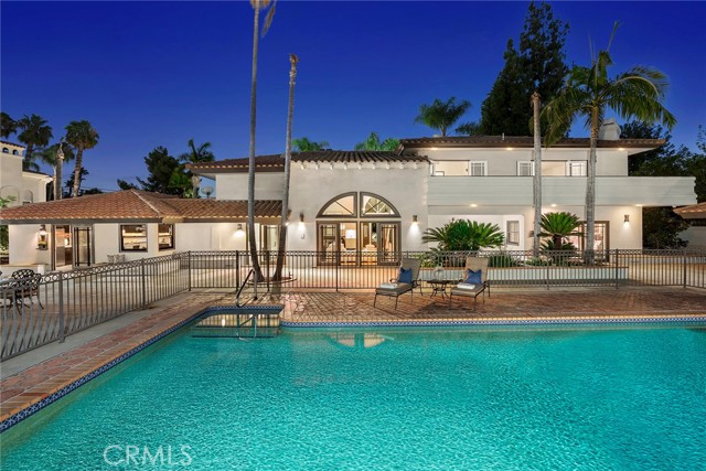 417 W Las Palmas Drive, Fullerton CA: https://media.crmls.org/medias/c2090f6a-f181-4a4d-bcc4-e2013aebce48.jpg