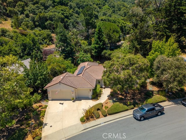 1989 Royal, San Luis Obispo CA: https://media.crmls.org/medias/c2094e79-09d8-4095-aecc-6aae7960265c.jpg