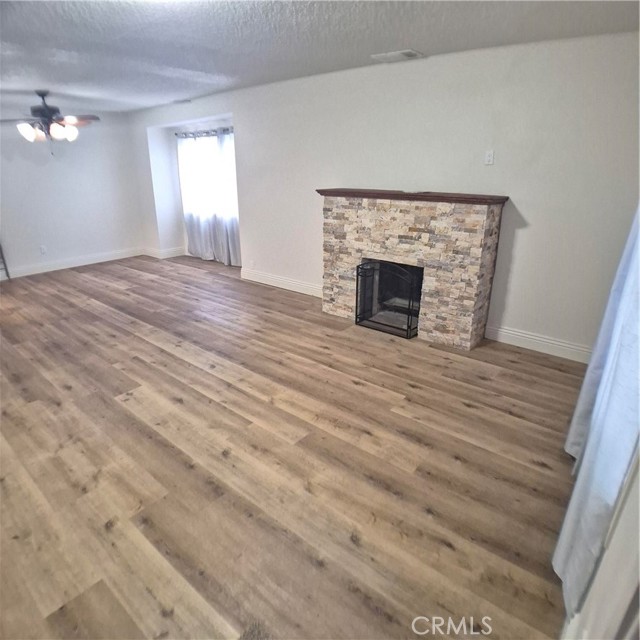 Detail Gallery Image 4 of 20 For 804 S Mayo Ave, Compton,  CA 90221 - 3 Beds | 1 Baths
