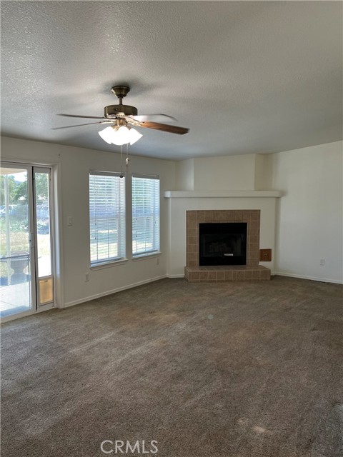 Detail Gallery Image 17 of 33 For 19120 Elena Dr, Lake Elsinore,  CA 92530 - 4 Beds | 3 Baths