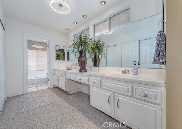 Detail Gallery Image 20 of 43 For 18250 Devonwood Cir, Fountain Valley,  CA 92708 - 3 Beds | 2 Baths