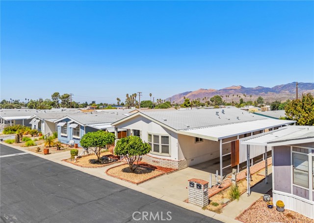 44725 E Florida Avenue, Hemet CA: https://media.crmls.org/medias/c20b12ae-b3ad-47d8-ab4f-eb36b0dfb434.jpg