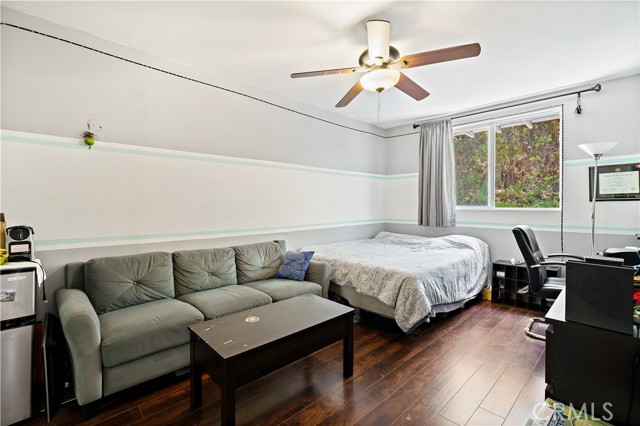 1438 Hillside Drive, Glendale CA: https://media.crmls.org/medias/c20b5b77-2482-464b-a160-ff0cbdb00fcc.jpg