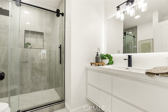 Detail Gallery Image 4 of 19 For 3151 Paddy Ln, Baldwin Park,  CA 91706 - 4 Beds | 2 Baths