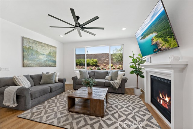 Detail Gallery Image 16 of 71 For 32314 Penstemon Way, Temecula,  CA 92591 - 5 Beds | 4 Baths