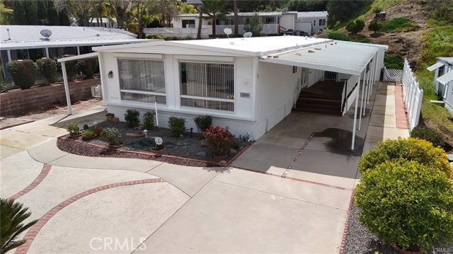 Detail Gallery Image 3 of 5 For 22895 Skylink Dr, Canyon Lake,  CA 92587 - 2 Beds | 2 Baths