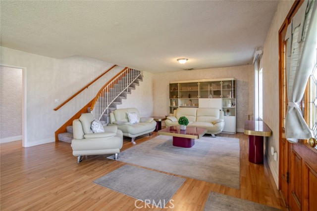 Image 4 of 38 For 4040 Lynd Avenue