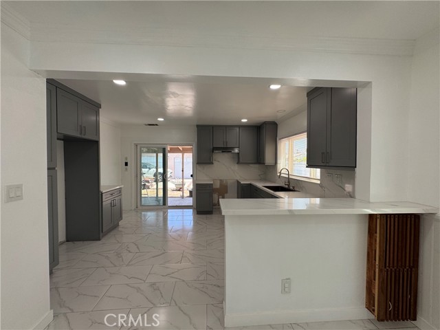 11043 Bexley Drive, Whittier CA: https://media.crmls.org/medias/c20c82bb-149a-42d4-b2fe-c45ca460989f.jpg